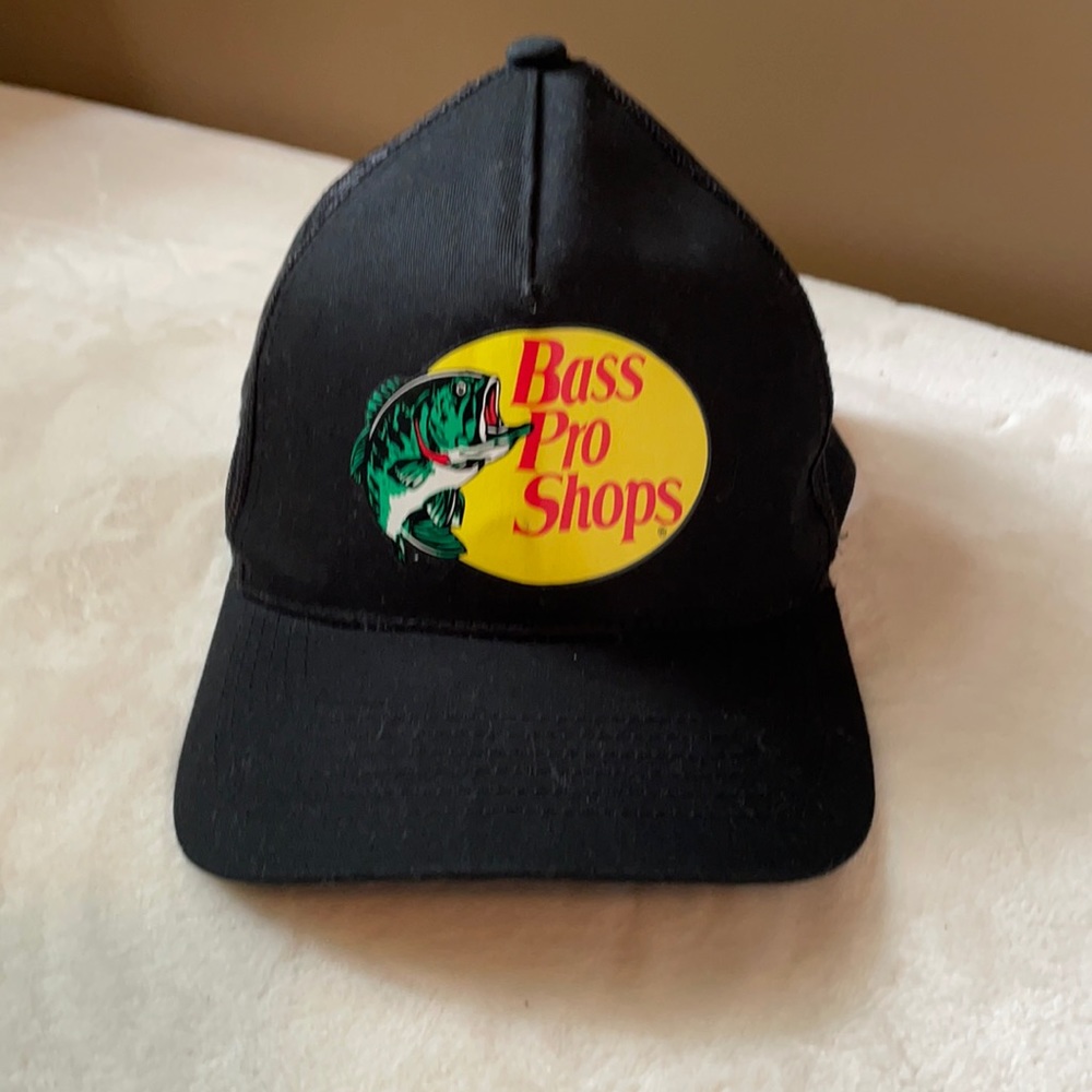 Bass Pro Shop trucker cap hat